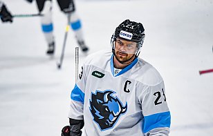 Андрей Стась провел 850-й матч в КХЛ