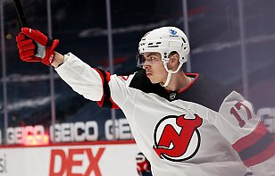Егор Шарангович забросил в третьем матче НХЛ подряд и установил личный рекорд