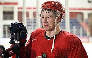 Илья Соловьев провел первый матч за «Калгари» в турнире проспектов НХЛ