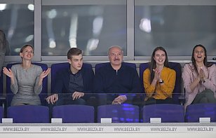  Александр Лукашенко присутствовал на матче между минским «Динамо» и сборной клубов экстралиги 